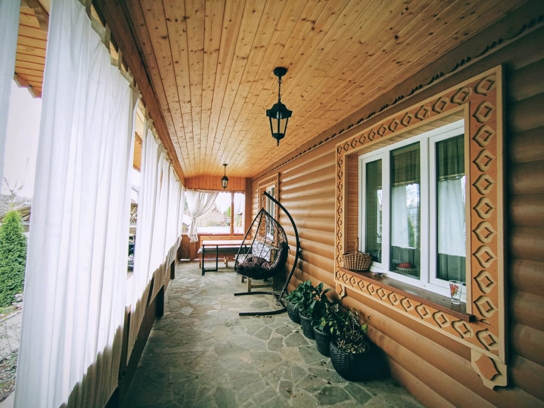 Продается уютный двухэтажный бревенчатый дом общей площадью 140 кв. м. в СНТ Водолей 2 в районе д. Репниково, г.о. Чехов.

Дом зарегистрирован, Жилой.

Идеален для тех, кто ценит комфорт за городом и единение с природой.

Просторное жилье. Два этажа с продуманной планировкой. Пеpвый этaж: Веранда,