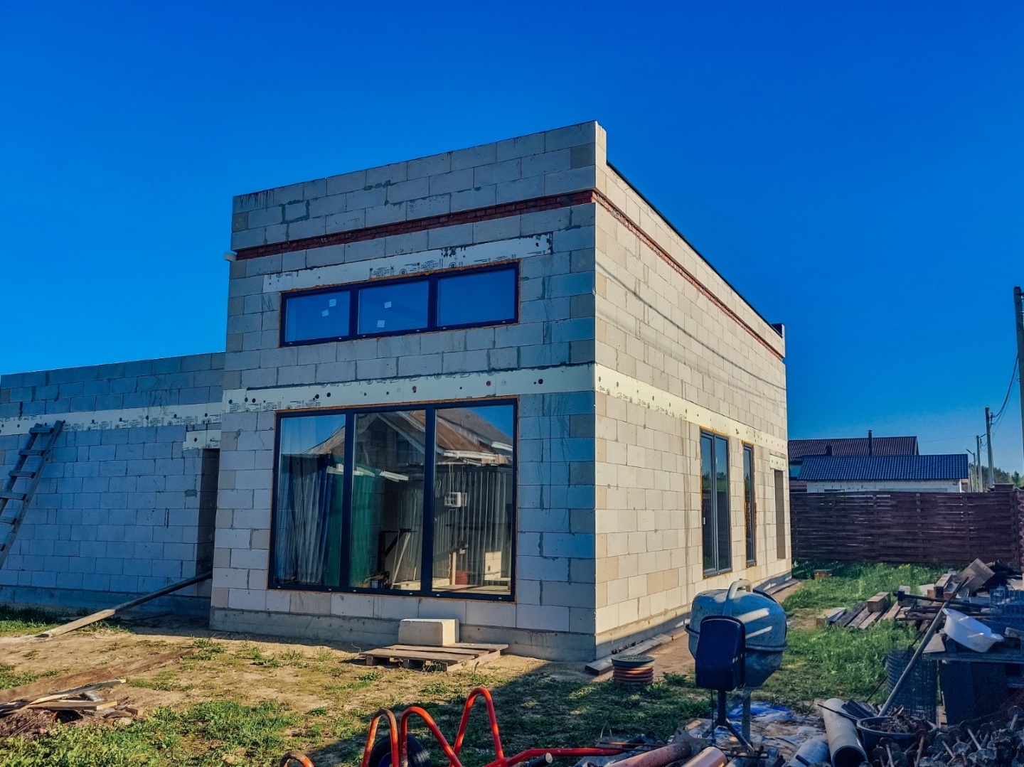 Продается современный дом 128 м² на участке 6.7 соток в закрытом поселке


Продается готовый к внутренней отделке дом премиум-качества в закрытом, тихом поселке. Уникальное расположение в тупиковой зоне с видом на поле — гарантия приватности и спокойствия.

О доме:
*   Площадь дома:128 м²
*   Планир