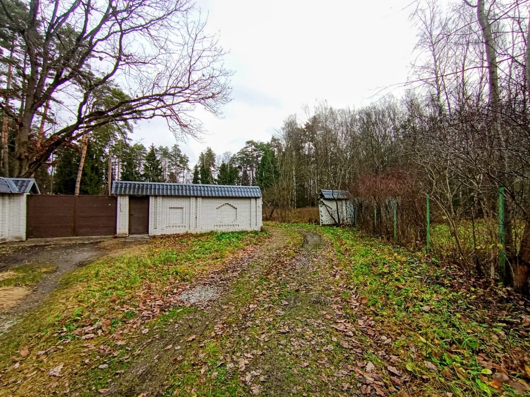 Эксклюзивный участок в ДНТ  Сказка., Чеховский район, с.п. Баранцевское. Земли населенных пунктов, дачное строительство.

Земельный участок 36 соток. Огорожен.

ДНТ охраняется. На въезде КПП.

Отличный вариант для семейного отдыха круглый год. Красивое и атмосферное место для тех, кто любит тишину