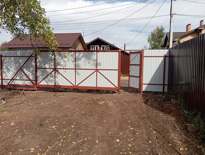 Продаётся земельный участок в г. Чехов в районе Офицерского поселка.
55 км. от МКАД.
8 соток. Земли населённых пунктов, Индивидуальное жилищное строение.
Электричество 15 кВт..
Участок ровный, сухой.
Круглогодичная доступность. Дороги чистят. В шаговой доступности вся городская инфраструктура.
Можем